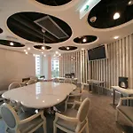 Kowloon Harbourfront Hotel 